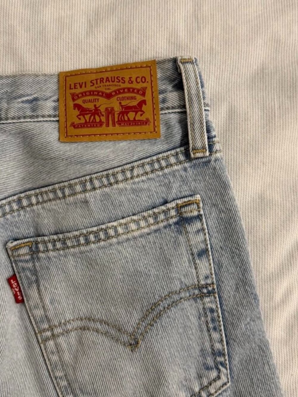 LEVI'S '94 BAGGY BOOTCUT JEANS